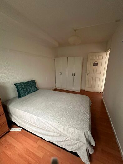4 Bedroom Maisonette To Rent In Bigland Street, London, E1