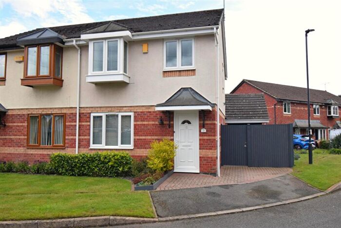 3 Bedroom Semi Detached House For Sale In Orkney Close, Sinfin, Derby, DE24