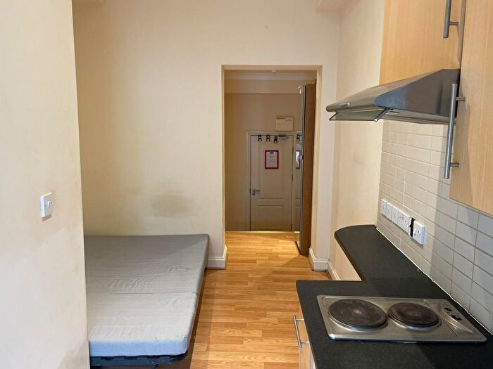 1 Bedroom Studio To Rent In High Street, London, W3
