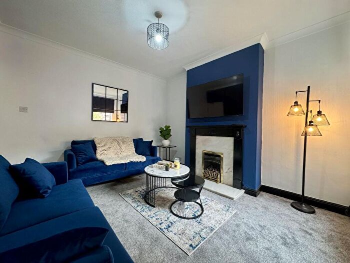 5 Bedroom House To Rent In Teversal Avenue, Lenton, Nottingham, Nottinghamshire, NG7