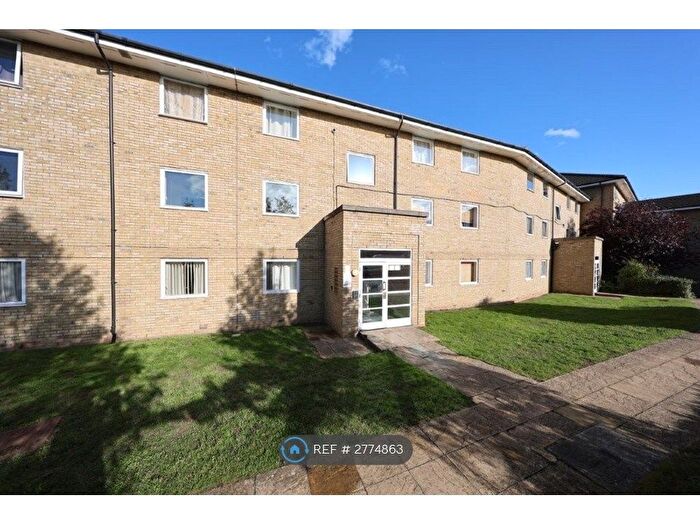 2 Bedroom Flat To Rent In Kingfisher Heights, Grays, RM17