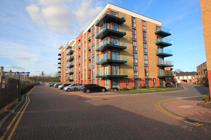 2 Bedroom Apartment To Rent In Oscar Wilde Road, Reading, Berkshire, RG1