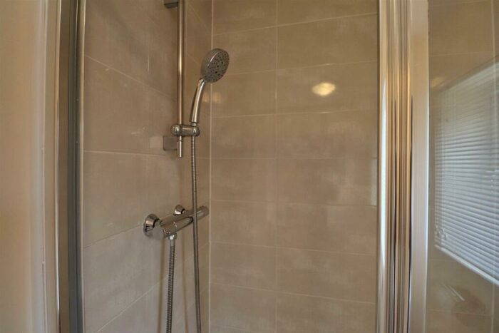 1 Bedroom Apartment For Sale In Bed Coach House - Hunsbury Meadows, NN4