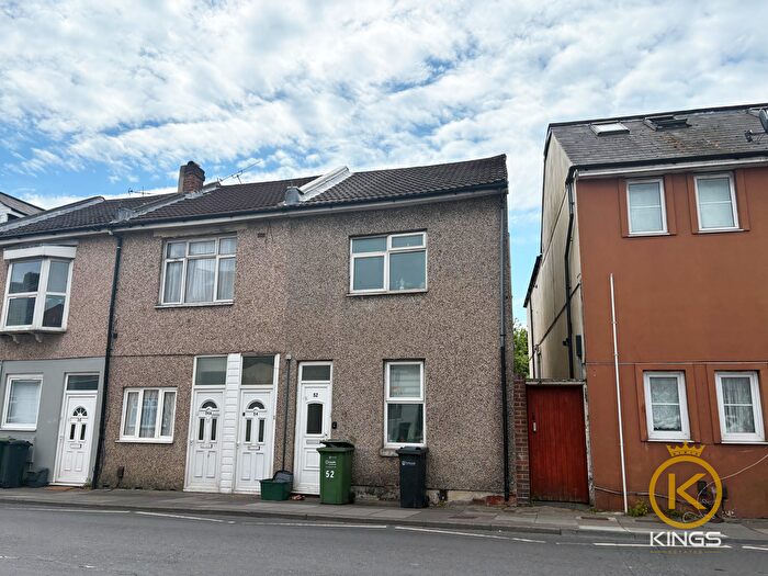 4 Bedroom Terraced House To Rent In St. Marys Road, Portsmouth, PO1