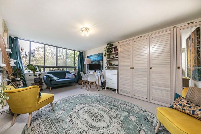 Studio To Rent In Howson Terrace, Richmond, TW10