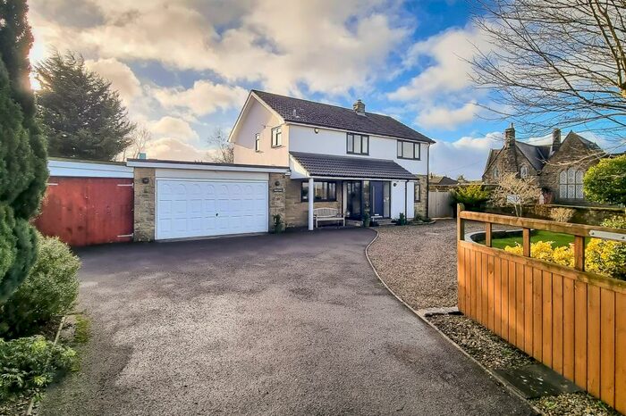 4 Bedroom Detached House For Sale In Pateley Bridge Road, Burnt Yates, HG3