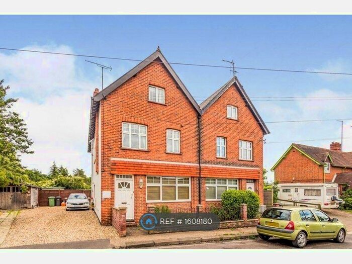 1 Bedroom Flat To Rent In Ground Floor, Goring, Reading, RG8