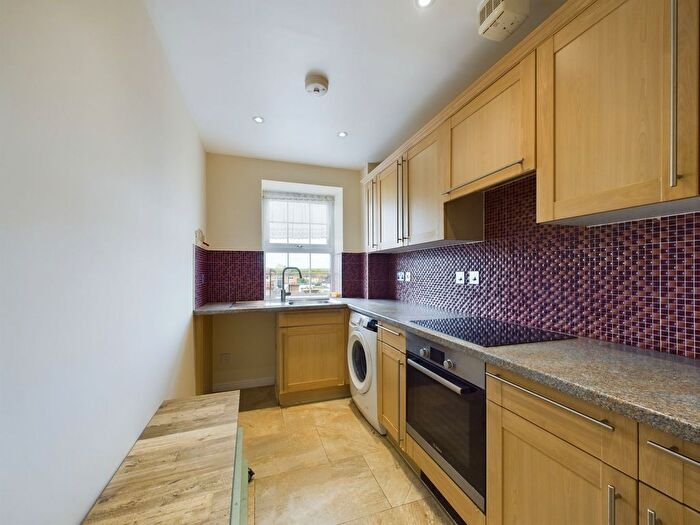 2 Bedroom Flat To Rent In Pembroke Road, Kings Lodge Pembroke Road, HA4