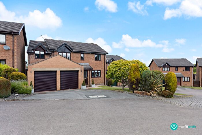 4 Bedroom Detached House For Sale In Yews Close, Worrall, S35