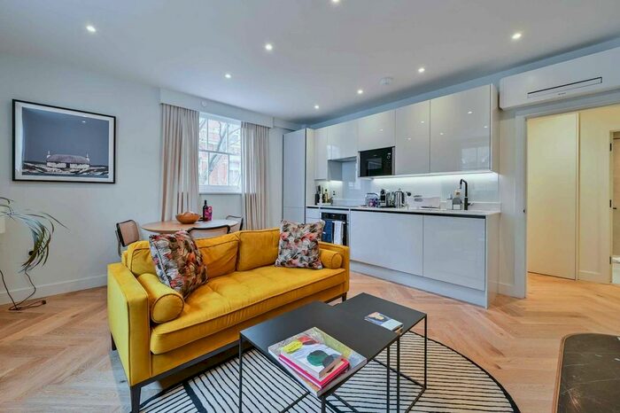 1 Bedroom Flat To Rent In Charlotte Street, Fitzrovia, London, W1T