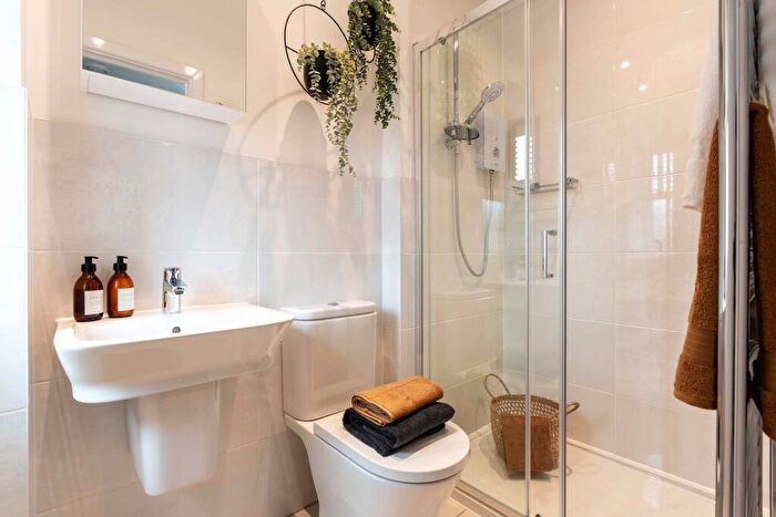 3 Bedroom Detached House For Sale In Cherry Square, Basingstoke, RG23