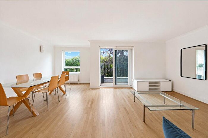 2 Bedroom Flat To Rent In Wood Lane, Highgate, N6