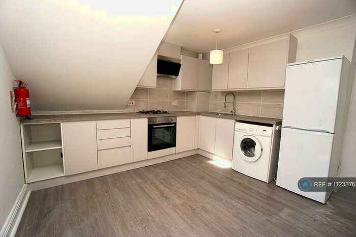 1 Bedroom Flat To Rent In Archway Road, London, N6