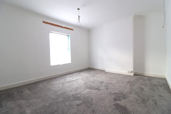 3 Bedroom Terraced House To Rent In Dayton Street, Rushden, NN10