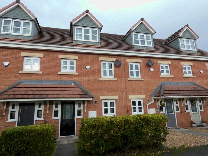 3 Bedroom Town House To Rent In Snowberry Crescent, Great Sankey, WA5