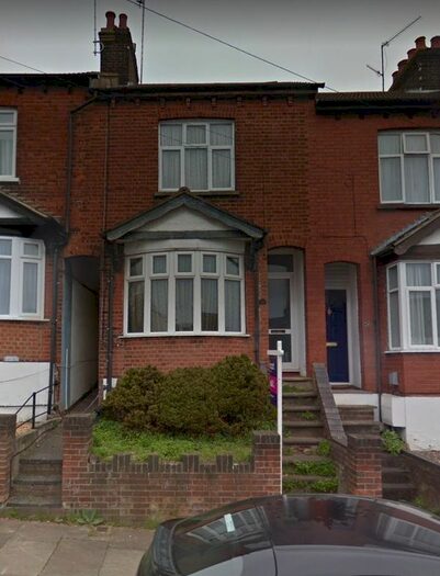 3 Bedroom Terraced House To Rent In Richmond Hill, Luton, LU2