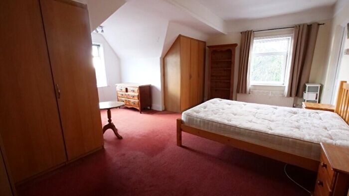 2 Bedroom Apartment To Rent In Wilmslow Road, Manchester, Greater Manchester, M20