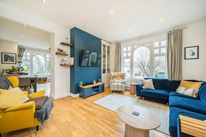 2 Bedroom Flat For Sale In Westbere Road, West Hampstead, NW2