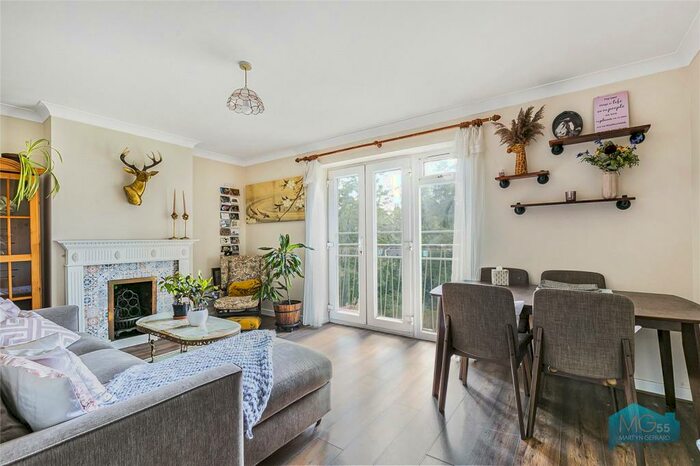 2 Bedroom Apartment To Rent In Portland Rise, Manor House, London, N4