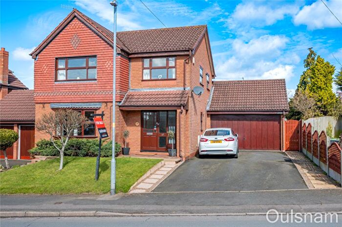 4 Bedroom Detached House For Sale In Golden Cross Lane, Catshill, Bromsgrove, Worcestershire, B61