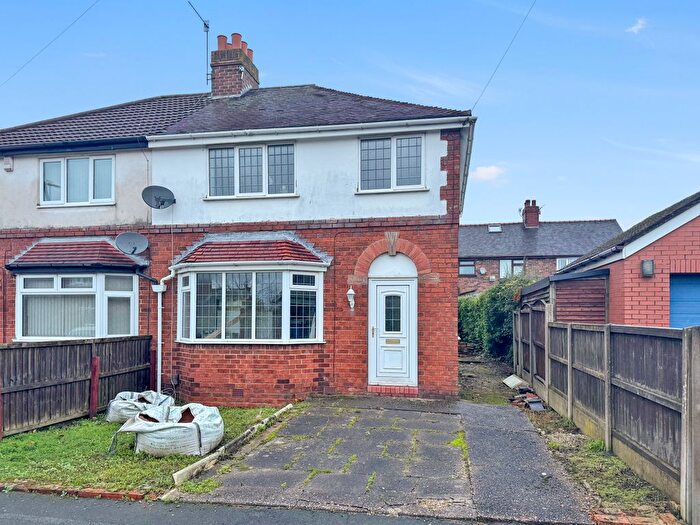 3 Bedroom Semi Detached House For Sale In Clive Avenue, Baddeley Green, Stoke-On-Trent, ST2