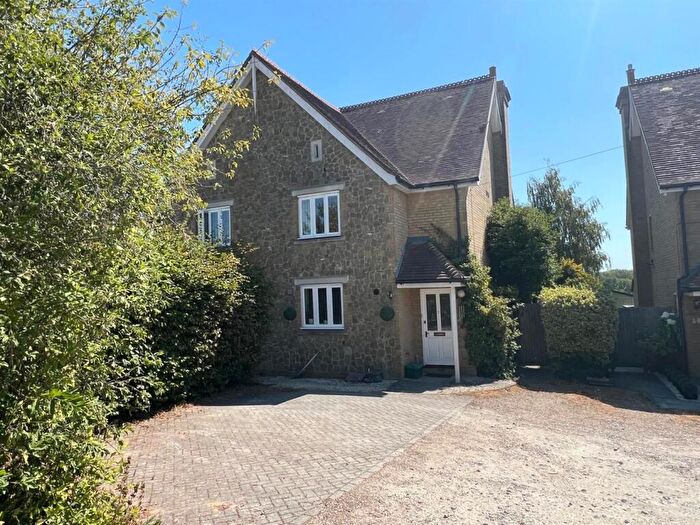 3 Bedroom Semi-Detached House To Rent In Ryarsh Road, Birling, West Malling, ME19
