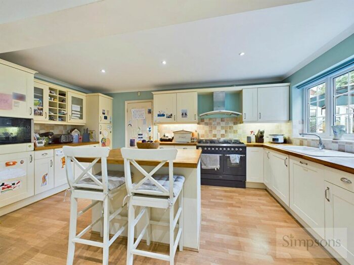 5 Bedroom Detached House For Sale In Gooseacre, Radley, OX14