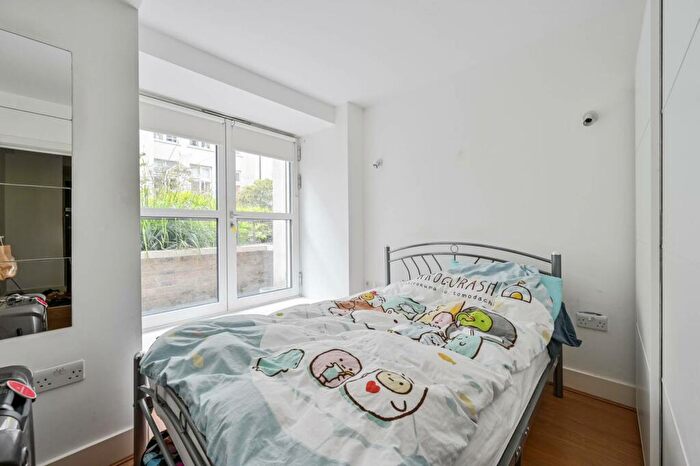 1 Bedroom Flat To Rent In Building, Cadogan Road, Woolwich, London, SE18