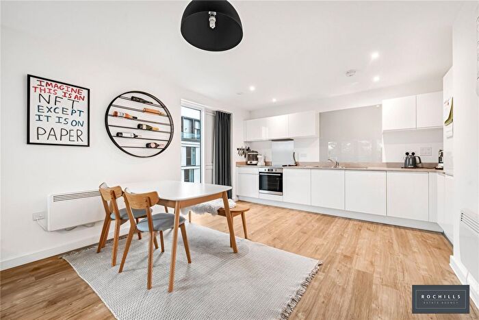 2 Bedroom Flat For Sale In Spitfire Chase, Walton-On-Thames, Surrey, KT12