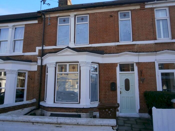 4 Bedroom Terraced House To Rent In Malvern Road, Gillingham, ME7