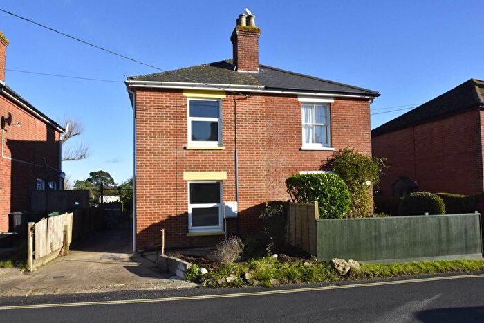 2 Bedroom Cottage To Rent In Copse Lane, Freshwater, PO40