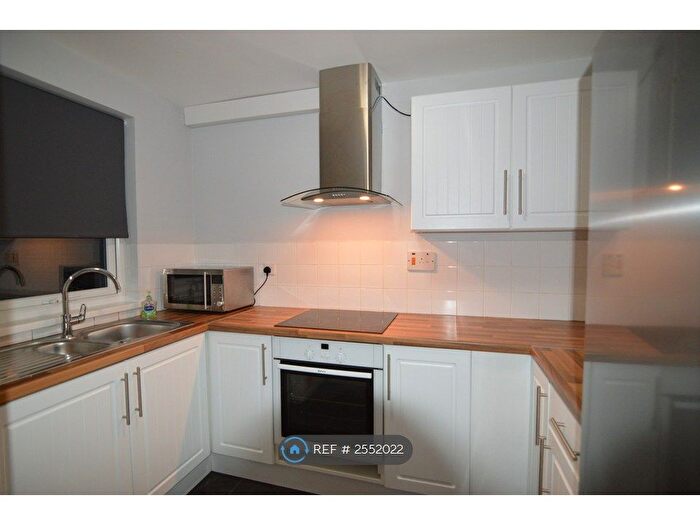 1 Bedroom Flat To Rent In Sidmoth Court, Reading, RG1