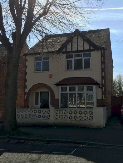 7 Bedroom Terraced House To Rent In Harrington Drive, Nottingham, NG7