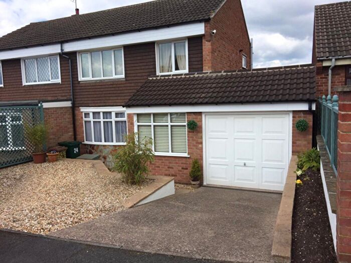 3 Bedroom Semi-Detached House To Rent In Nursery Close, Swadlincote, Derbyshire, DE11