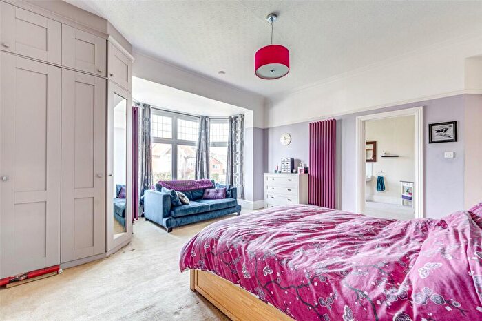 4 Bedroom Detached House For Sale In Cissbury Road, Worthing, West Sussex, BN14