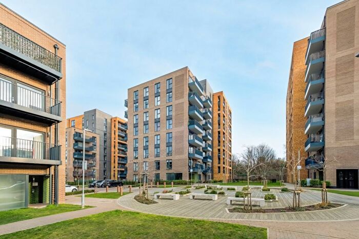 2 Bedroom Flat To Rent In Bowen Drive, London, SE7