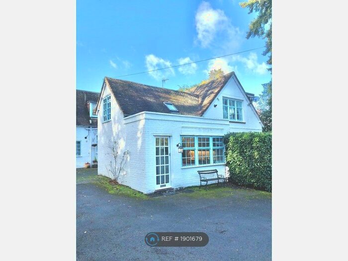 1 Bedroom Semi-Detached House To Rent In The Summer House, Ascot, SL5