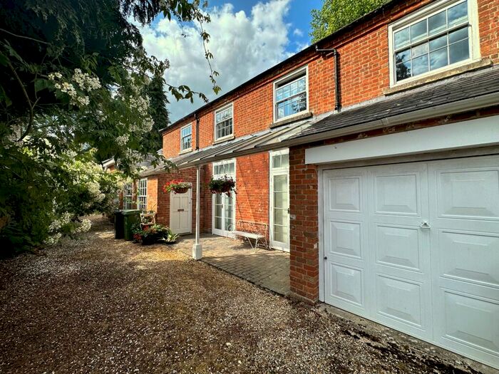 1 Bedroom Flat To Rent In Ramsdell Road, Monk Sherborne, RG26