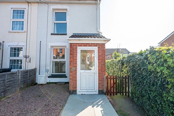2 Bedroom End Of Terrace House For Sale In Bedwardine Road, Worcester, WR2