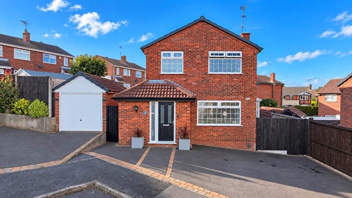3 Bedroom Detached House For Sale In Cherry Close, South Normanton, Alfreton, DE55