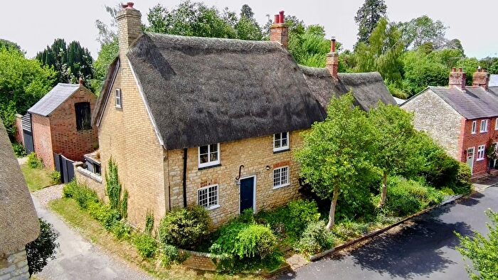 4 Bedroom Cottage For Sale In Upper Street, Tingewick, MK18