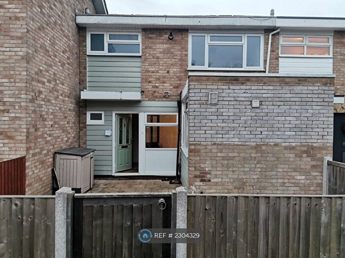 3 Bedroom Terraced House To Rent In Chaucer Walk, Wickford, SS12