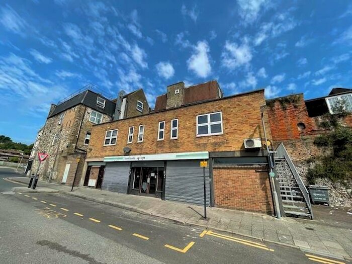 1 Bedroom Flat To Rent In Walter House Fishmongers Lane, Dover, CT16