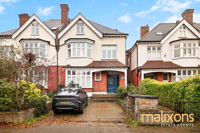 1 Bedroom Flat For Sale In Becmead Avenue, London, SW16