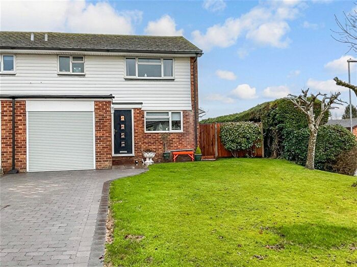 3 Bedroom Semi-Detached House For Sale In Olives Meadow, Uckfield, East Sussex, TN22