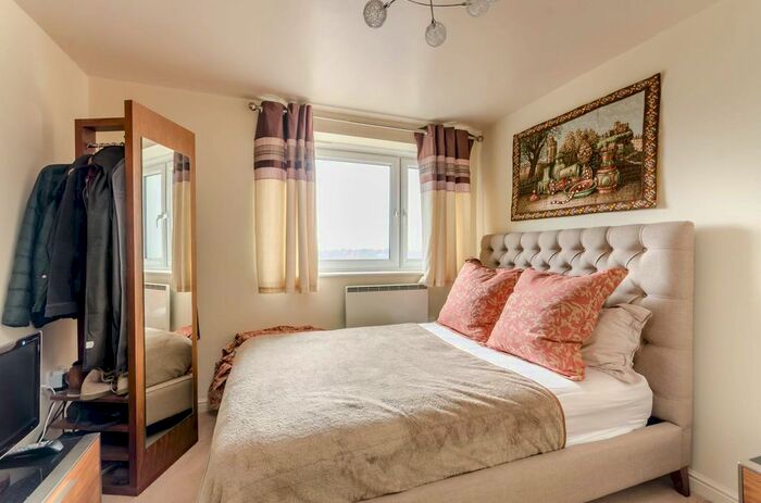 1 Bedroom Flat To Rent In Singapore Road, Ealing, London, W13