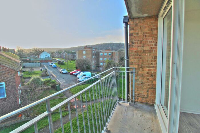 1 Bedroom Apartment To Rent In Yorkshire Court, Rockhurst Drive, Eastbourne, BN20