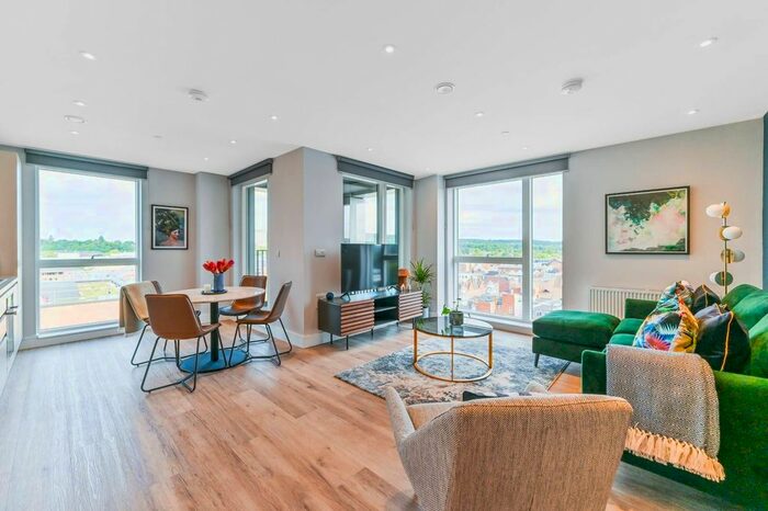 1 Bedroom Flat To Rent In Marketfield Way, Croydon, Redhill, RH1