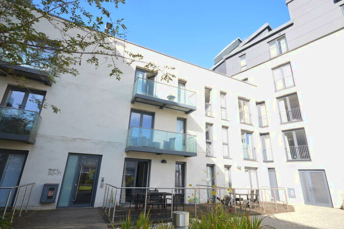 1 Bedroom Apartment To Rent In The Hayes, CF10