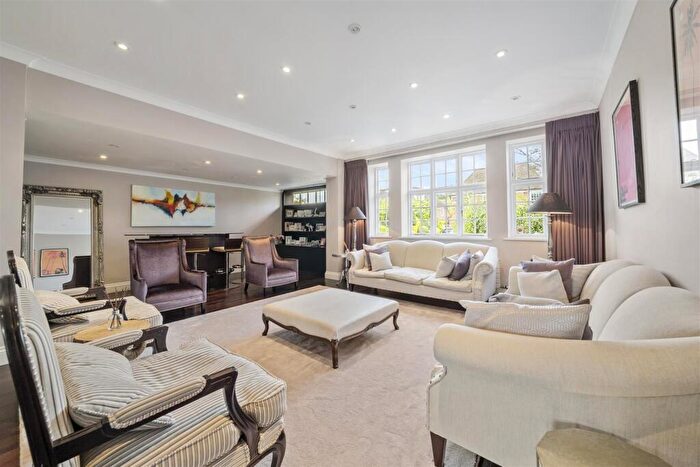 6 Bedroom Detached House To Rent In Norrice Lea, Hampstead Garden Suburb, N2